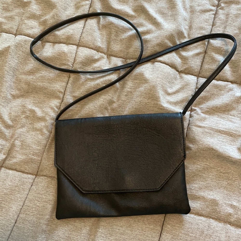Cross body purse